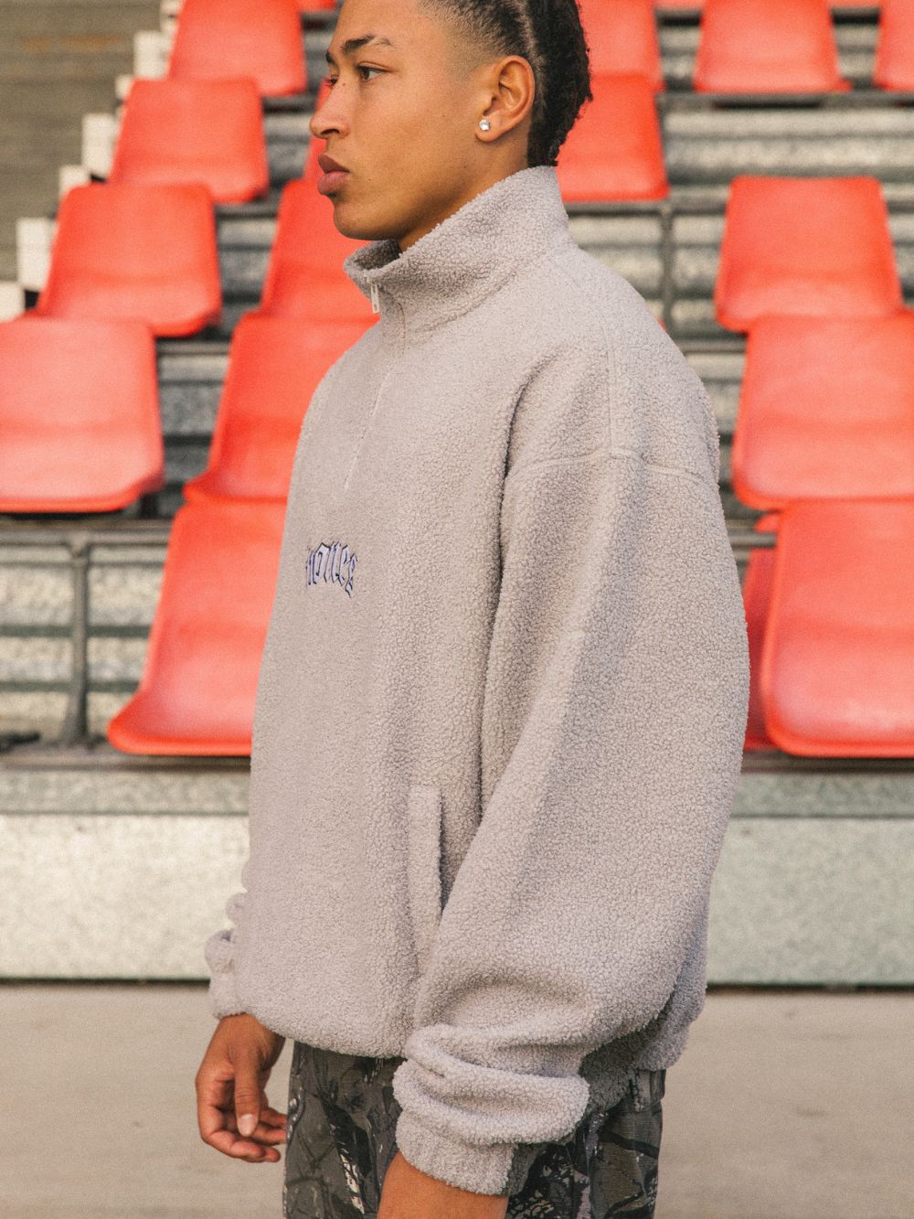 Webbed Collar Sherpa - Washed Grey