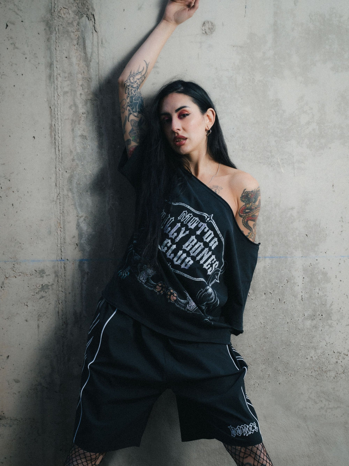 Tough Cat Off Shoulder Tee - Washed Black