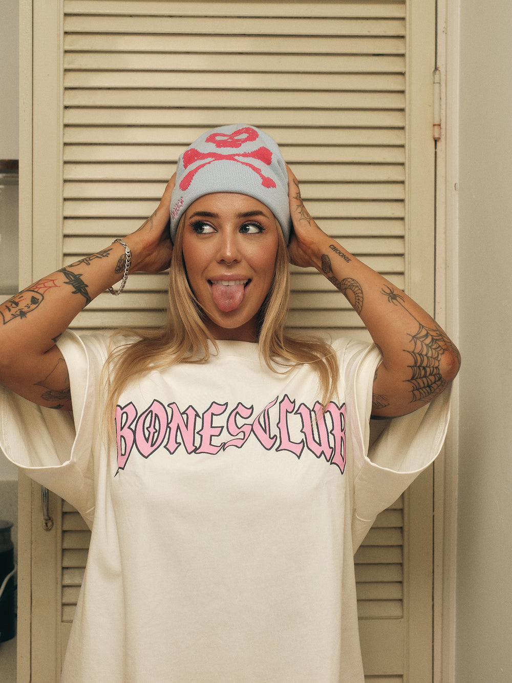 Bones Skully Beanie - Sky Blue/Pink