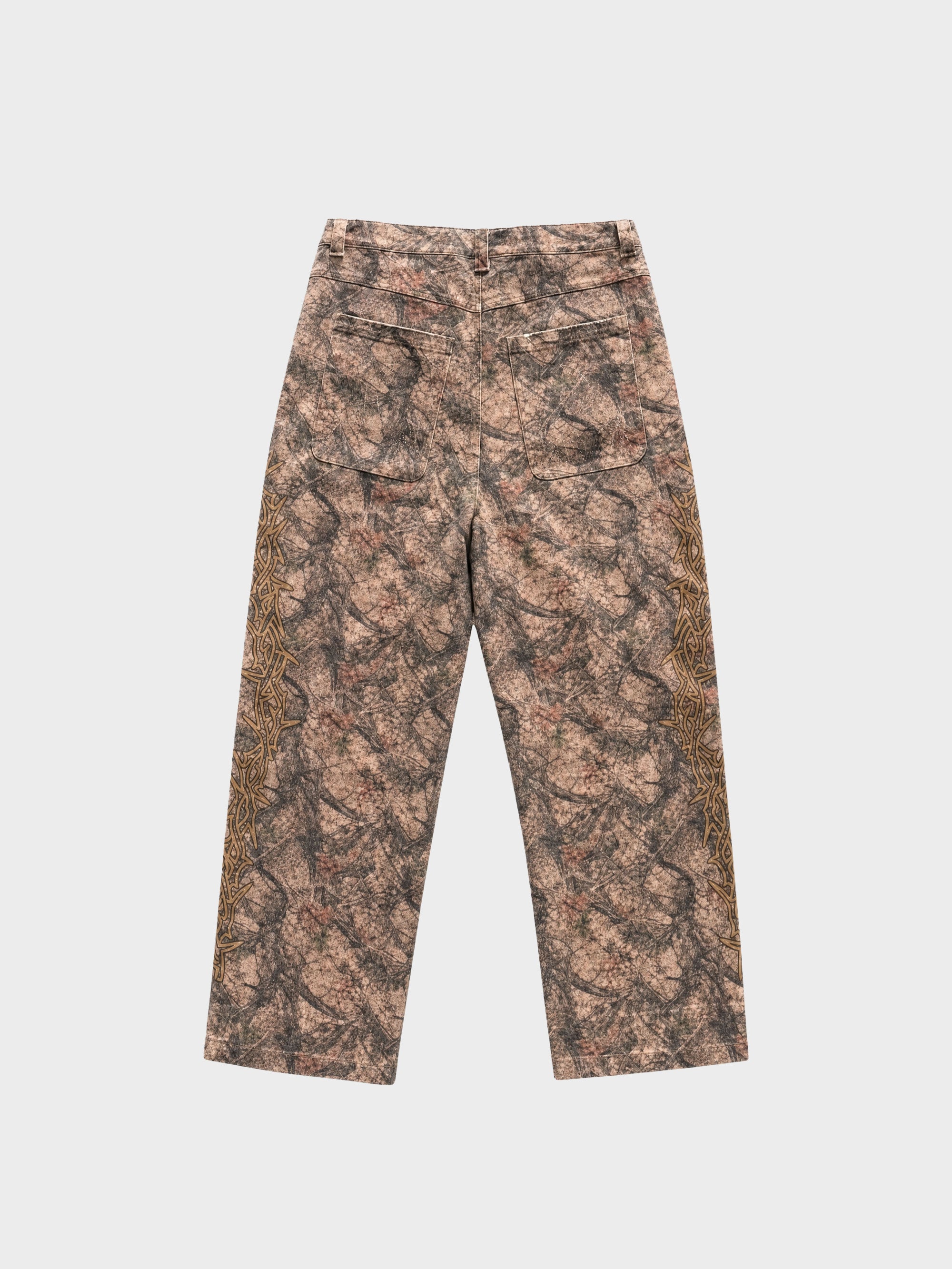 Bones Barb Distressed Pants - Camo